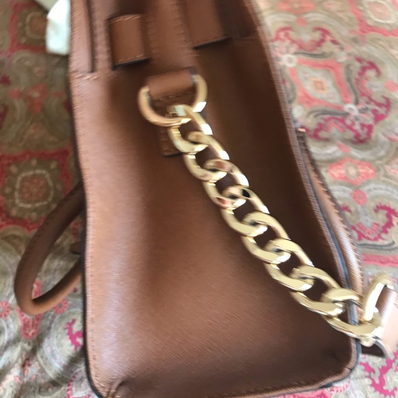 Michael Kors Medium Hamilton Handbag - Picture 4 of 6